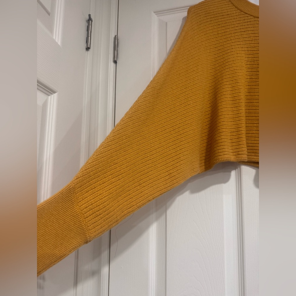Wilfred Golden Ribbed Sweater - Picture 4 of 8